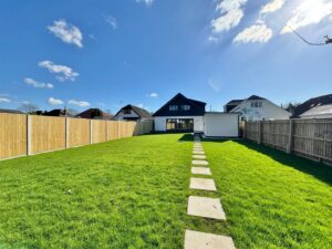 Whitehayes Road, Burton