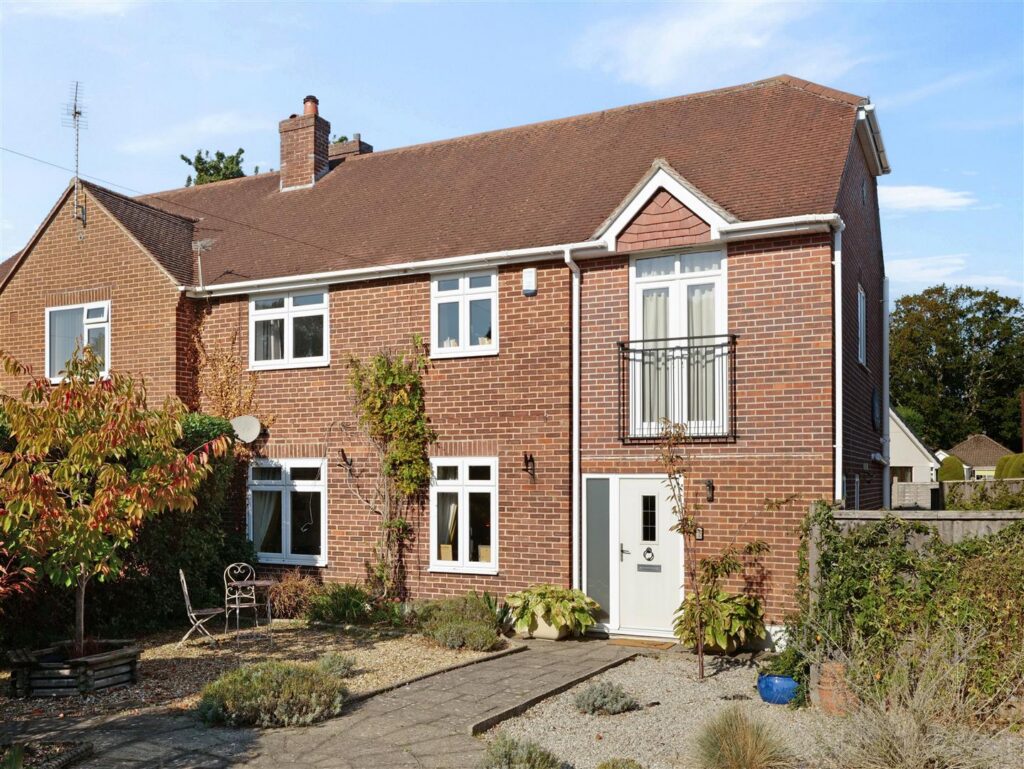 Old Barn Road, Christchurch, BH23