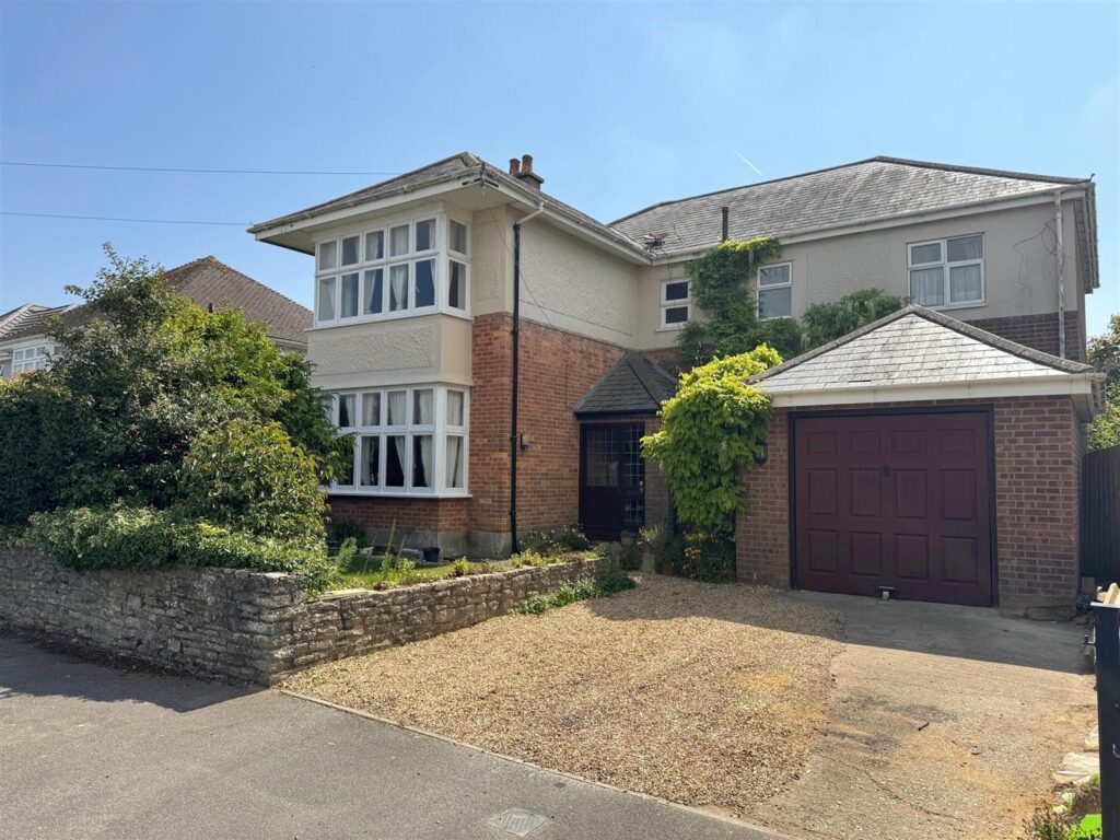 Baring Road, Hengistbury Head