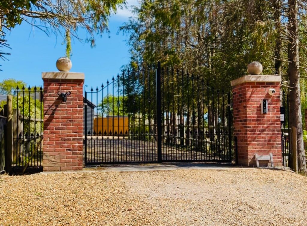 Batchelors Lane, Holt