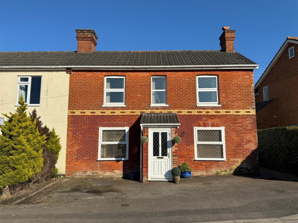 Gordon Road, Highcliffe