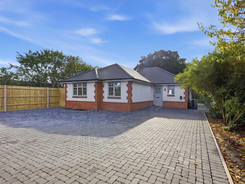 Fairmile Road, Christchurch